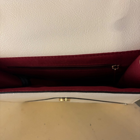 Harry Potter Acceptance Letter To Hogwarts Envelope Crossbody Bag - Picture 4 of 4